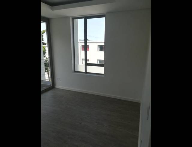 1 BEDROOM APARTMENT FOR SALE IN KENILWORTH